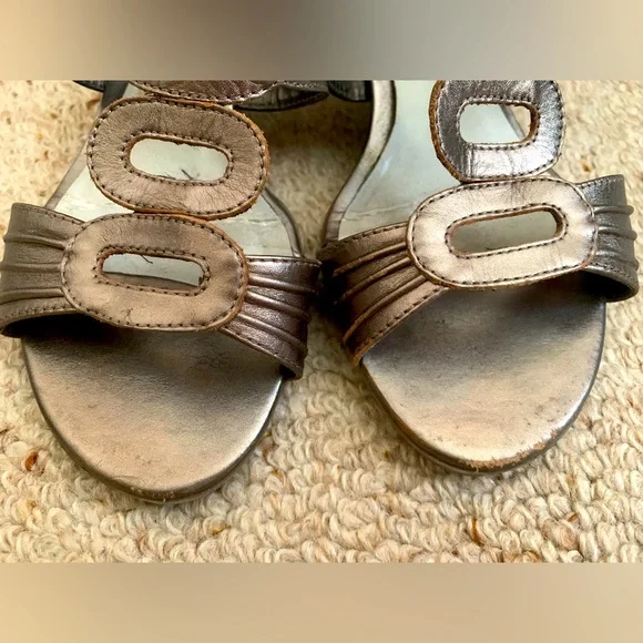 ✨Host Pick✨ Sandler Bronze Leather Mules Size 36 - Picture 4 of 7